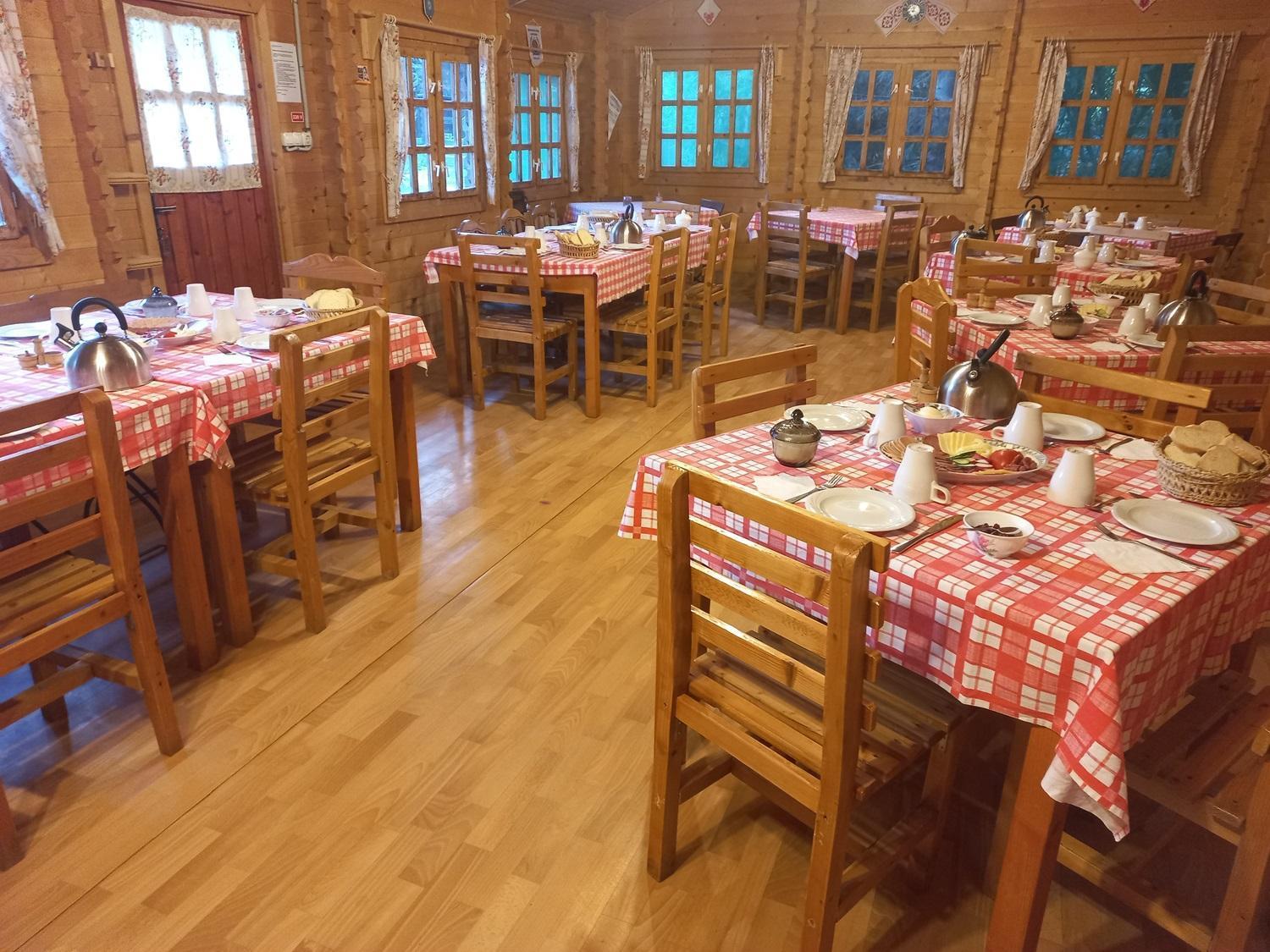 Casa Edelweiss - Gyopar - Flore De Colt Rimetea Extérieur photo